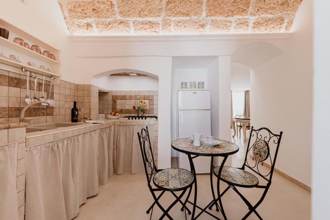 Borgo Felline Ospitalita Autentica ภายนอก รูปภาพ